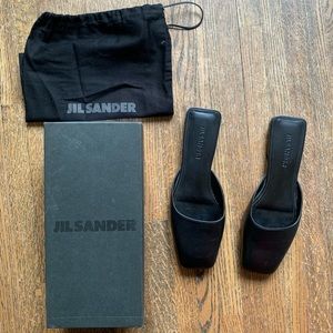 Jil Sander black leather flats